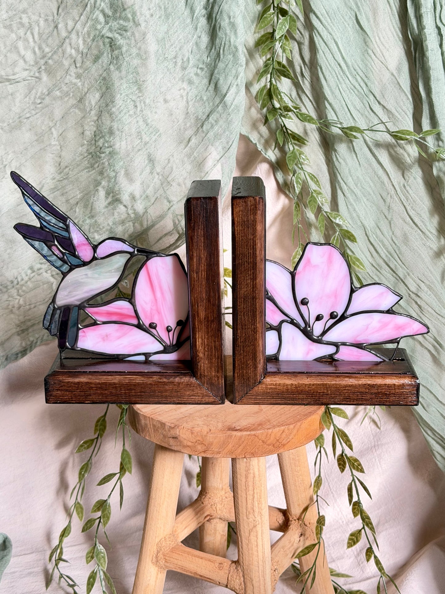 Hummingbird & Lilies Stained Glass Bookends (Pre-Order)